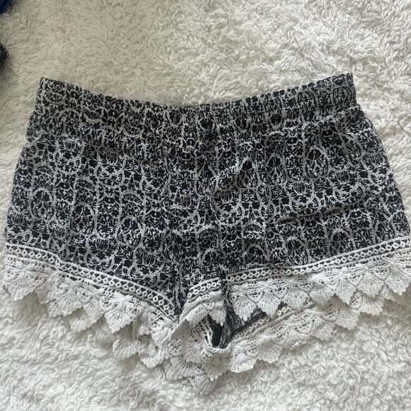 Black and White Flowy Shorts with Lace Trim - Picture 1 of 4